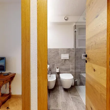 Chesa Centrum Apartament Celerina/Schlarigna