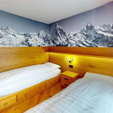 Chesa Centrum Apartament Celerina/Schlarigna